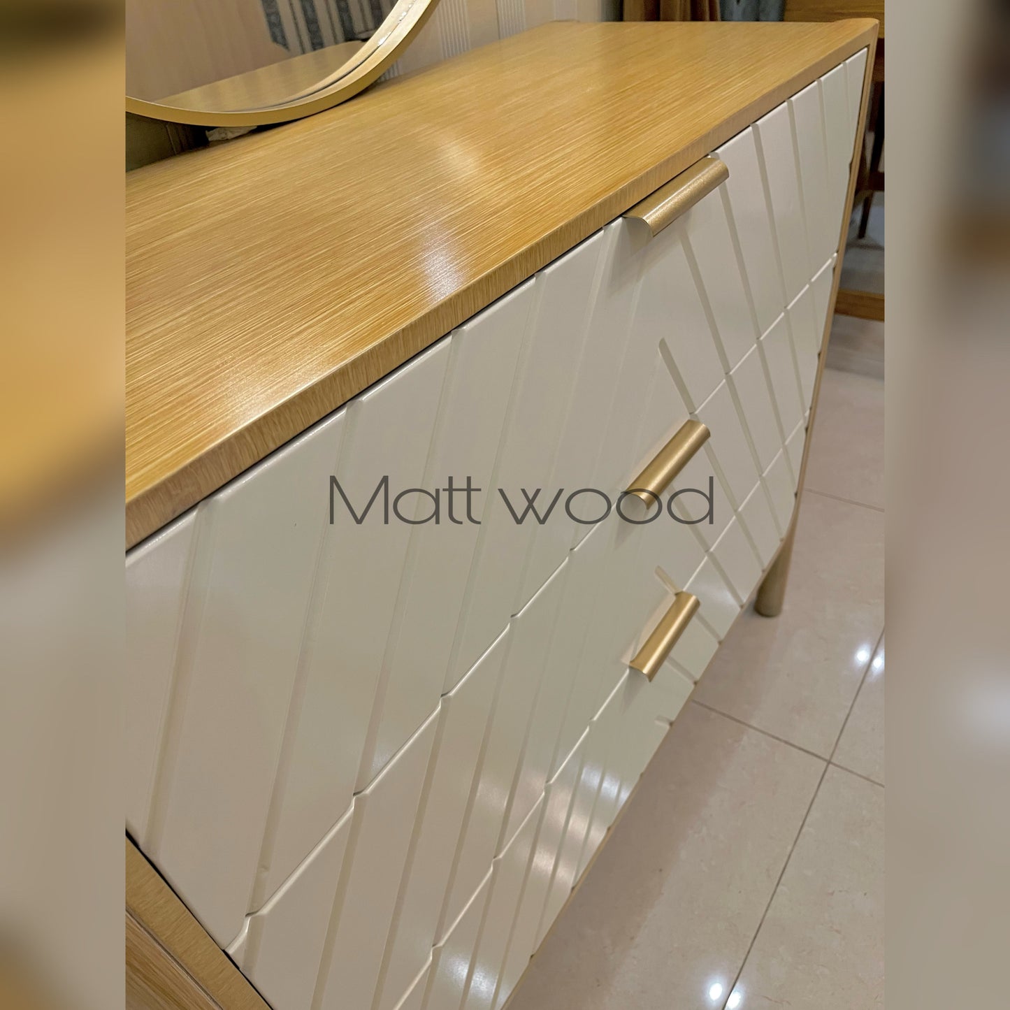 Artisan chester console