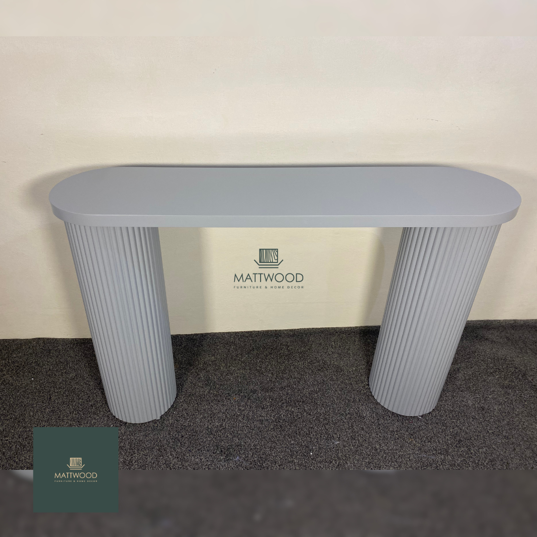 Fluted console