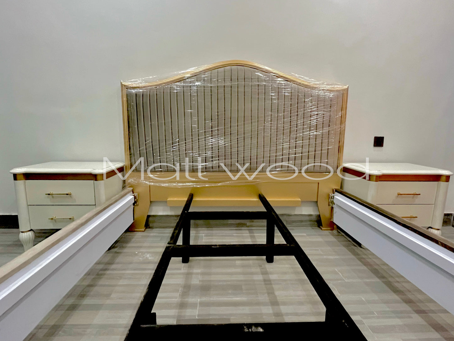 Estella modern bed