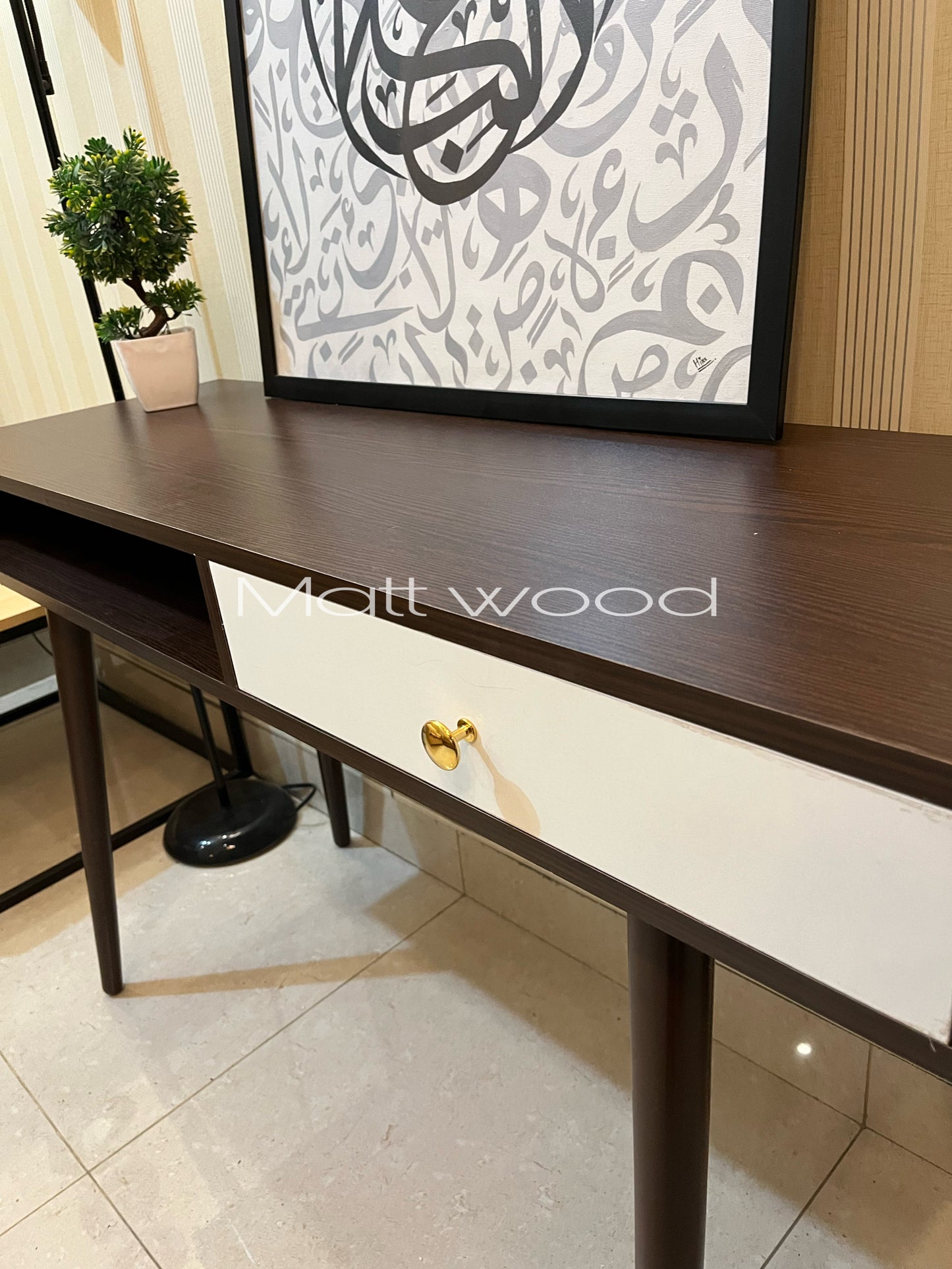 Mantu study table