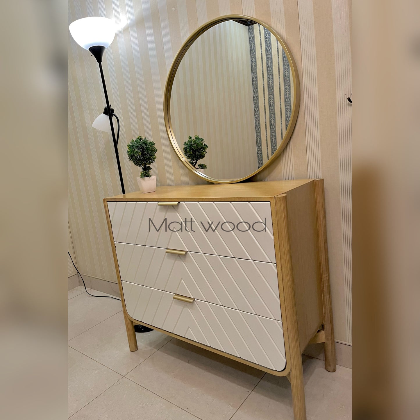 Artisan chester console