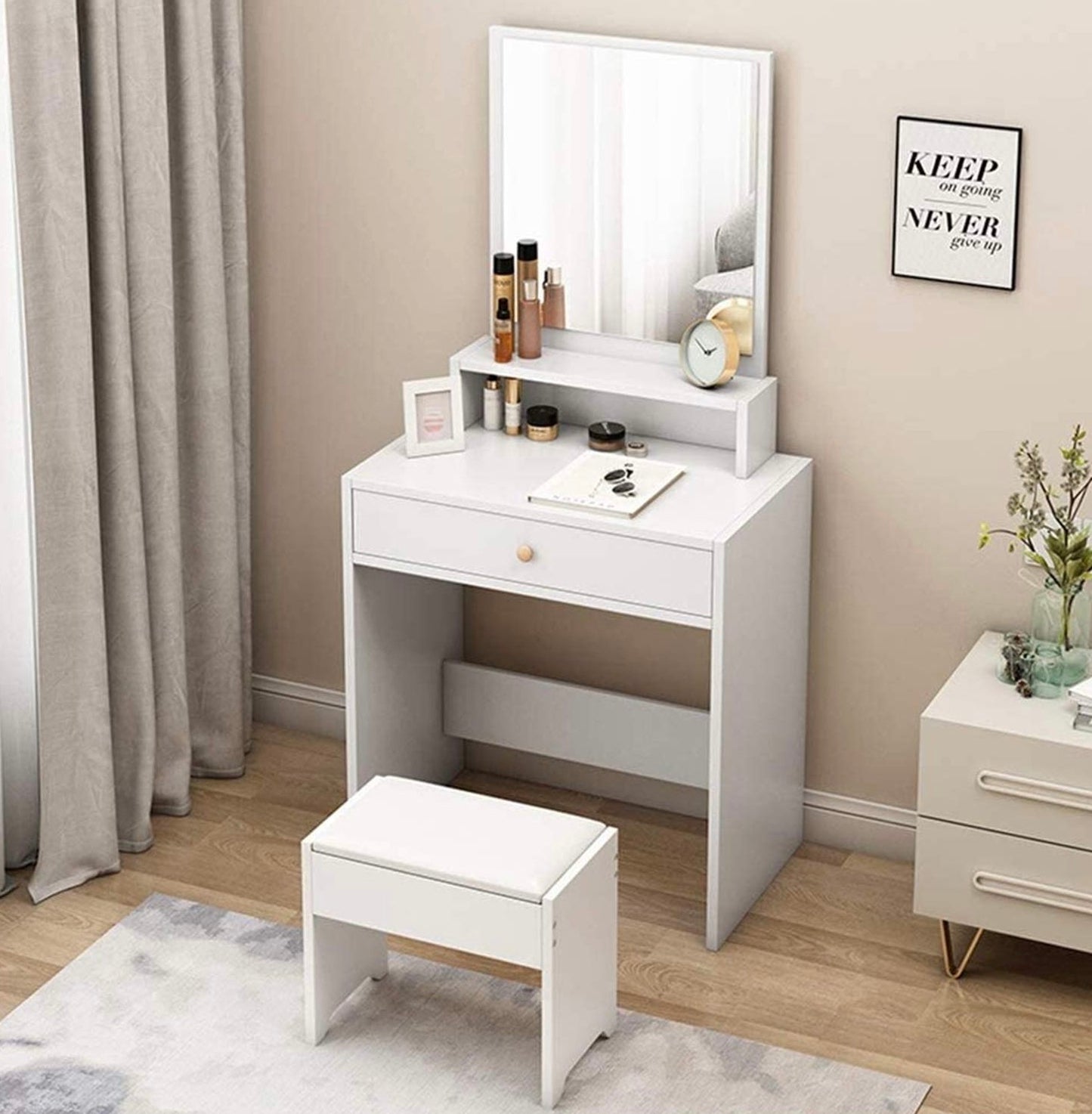 Victoria vanity