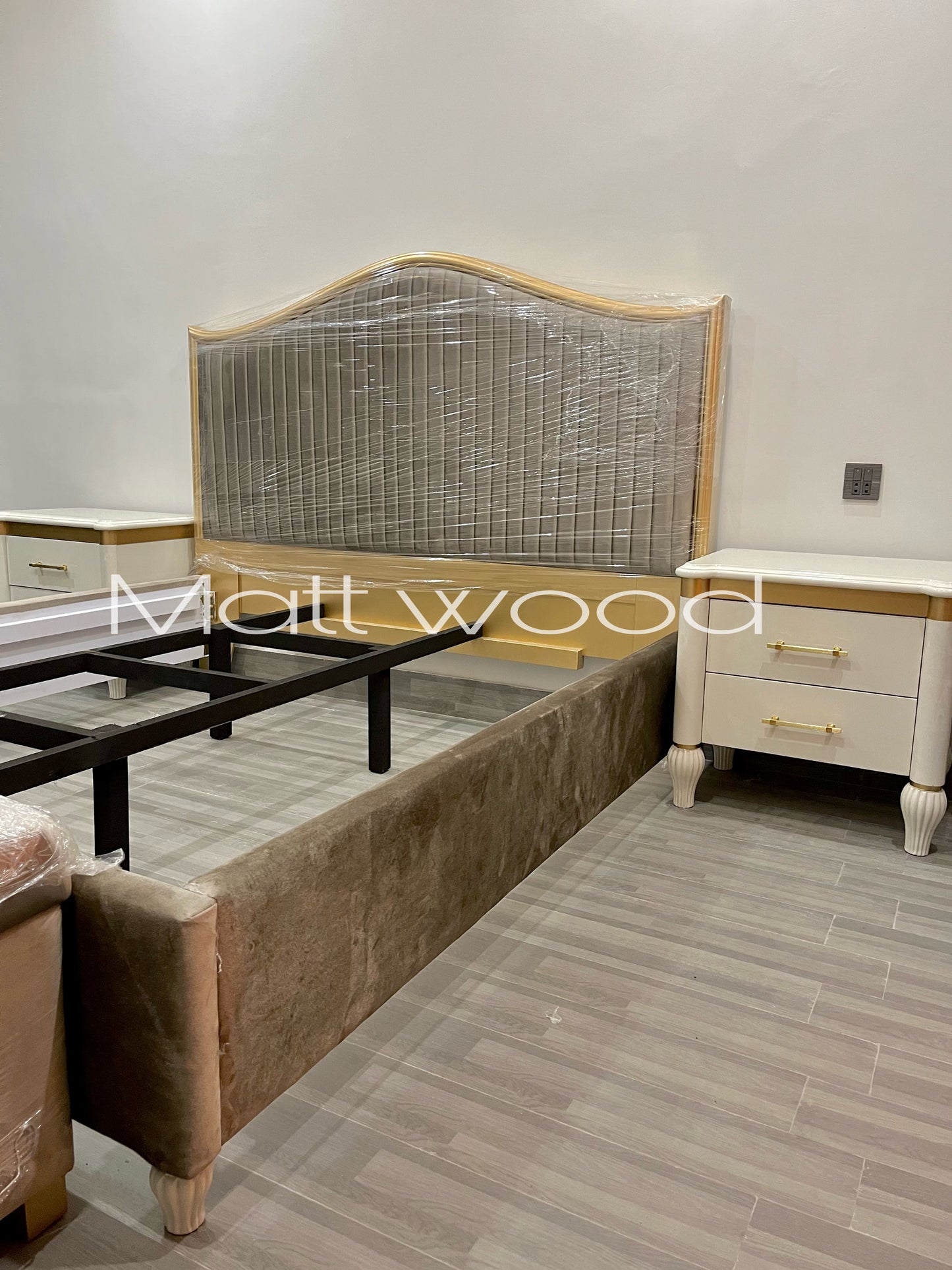 Estella modern bed