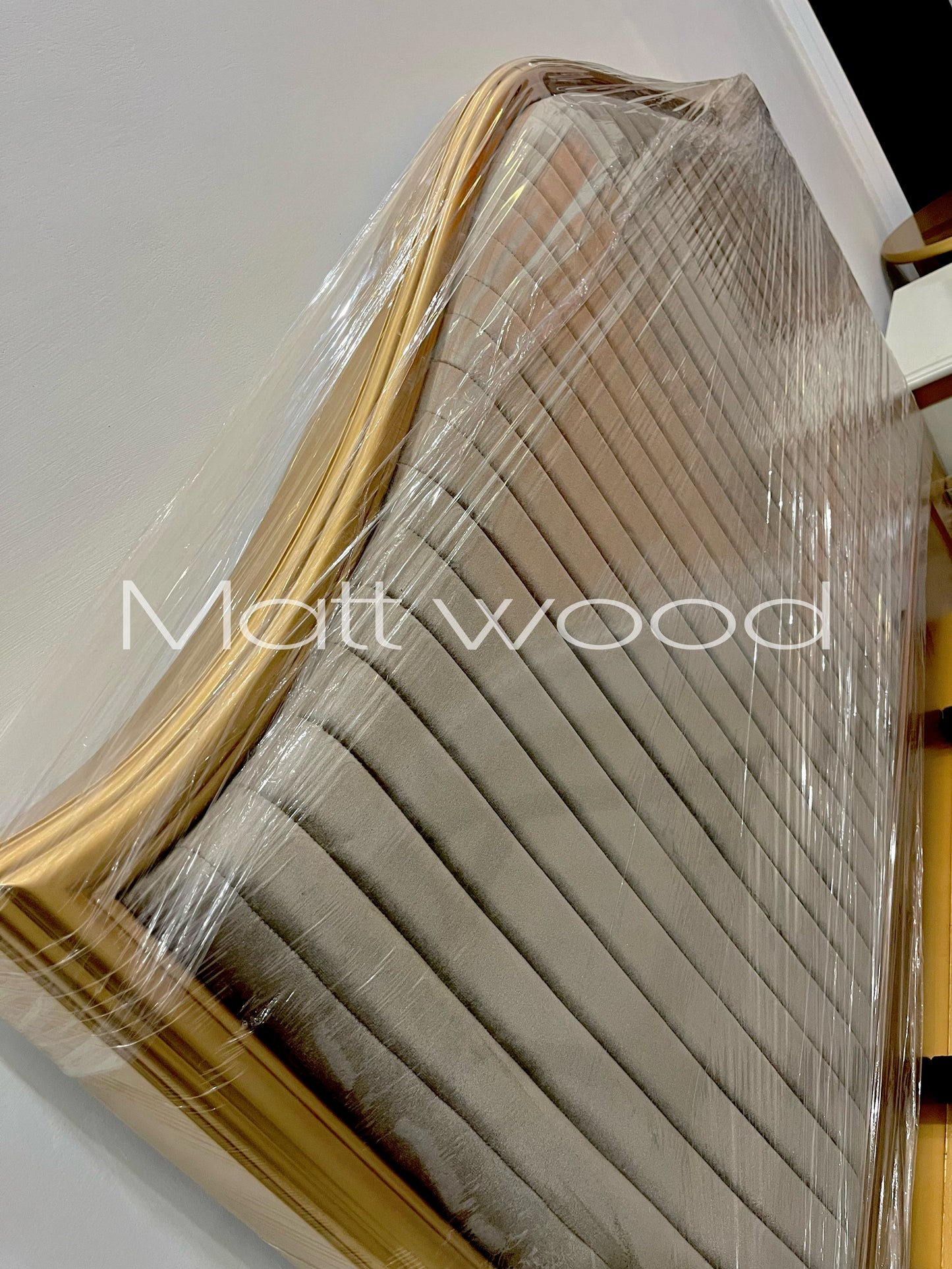 Estella modern bed