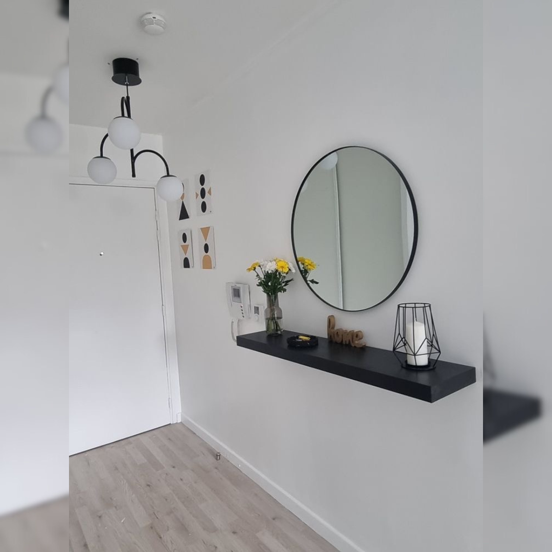 Hazel wall shelf with mirror