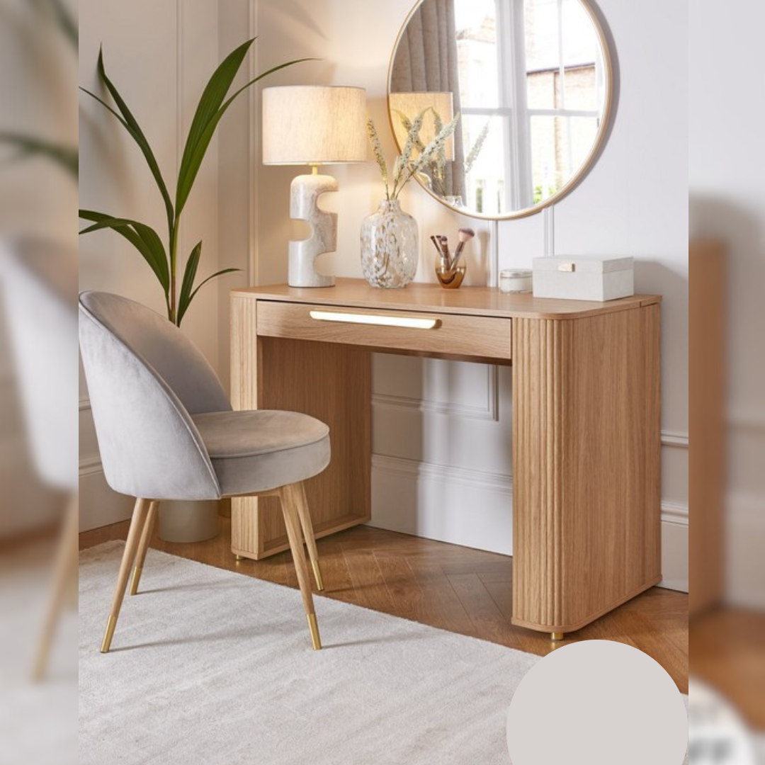 Barbos Makeup Vanity