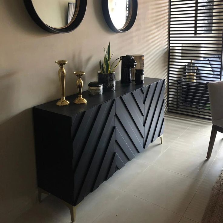 Hazel sideboard console.