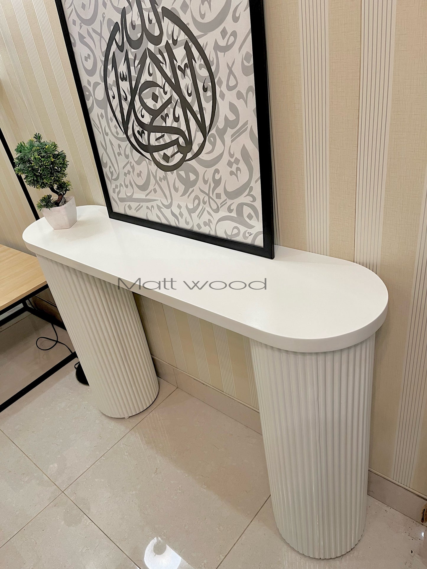 Fluted console