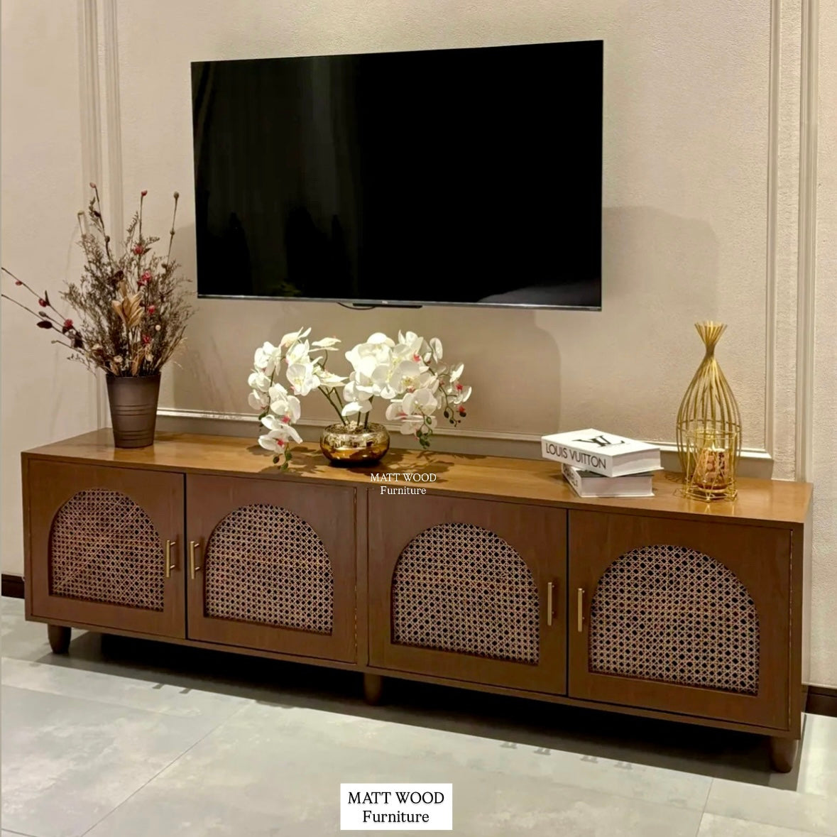 Royal rattan tv rack
