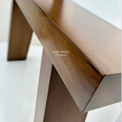 Urban table console