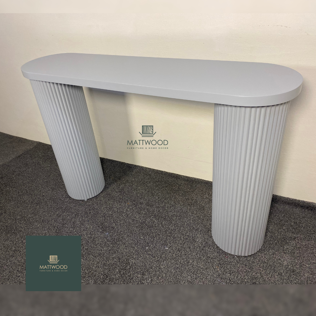 Fluted console
