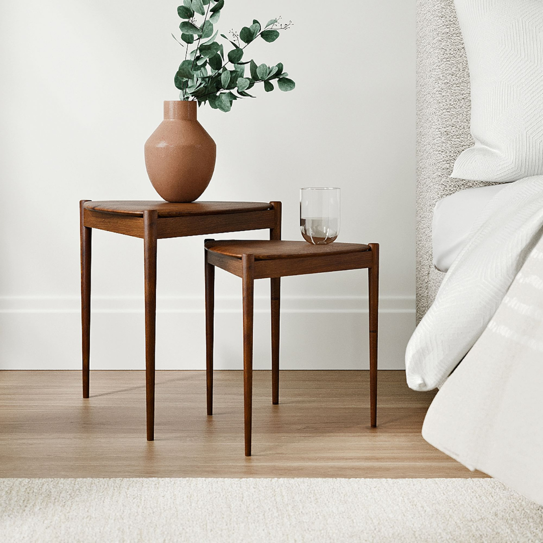 Tripod premium nesting tables