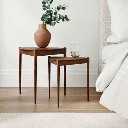Tripod premium nesting tables
