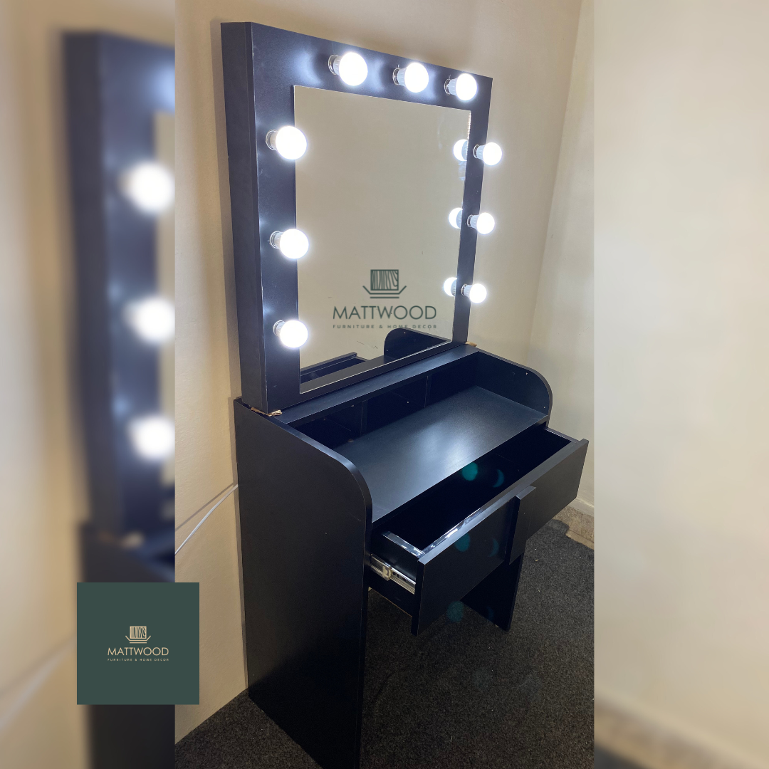 Muse makeup vanity