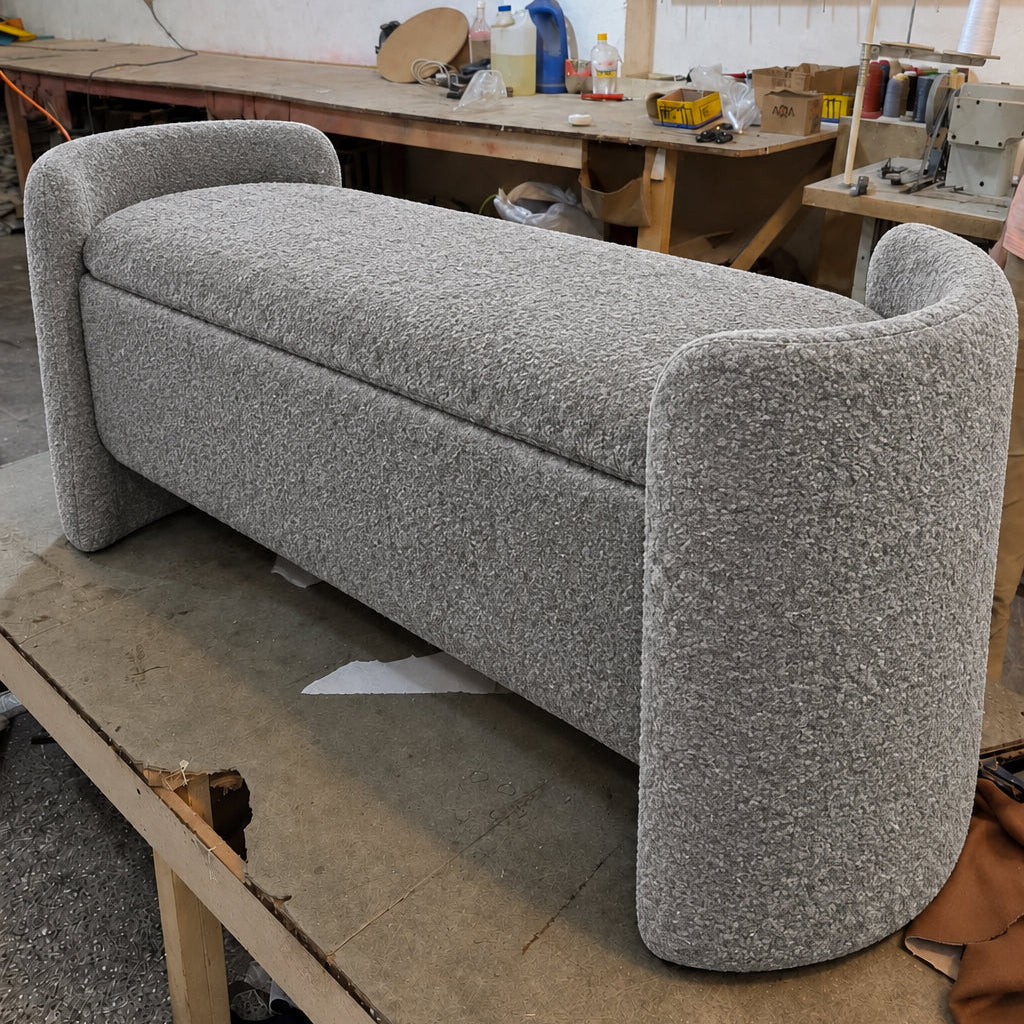 Avora storage bench