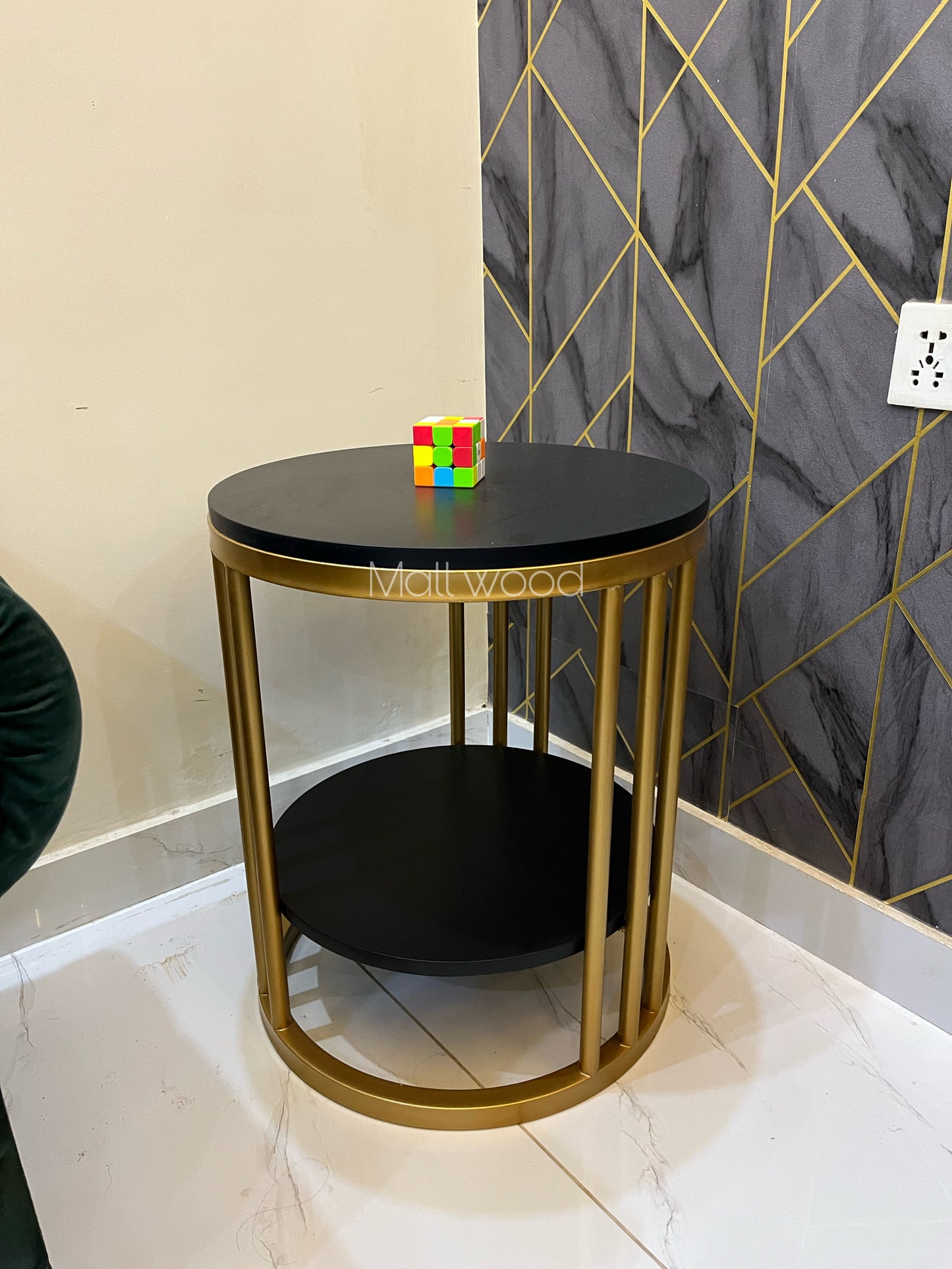 Gibs end table