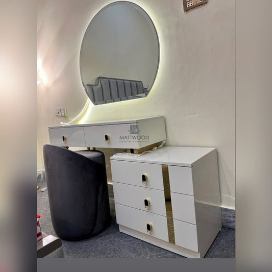 Royal makeup vanity