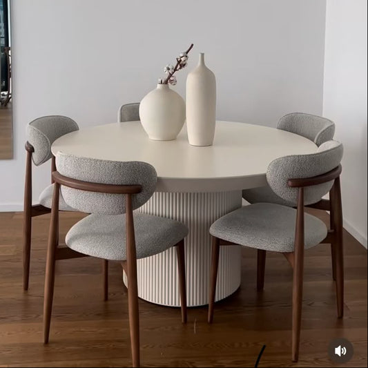 Circle dinning table 5 chairs