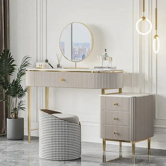 Navera makeup vanity
