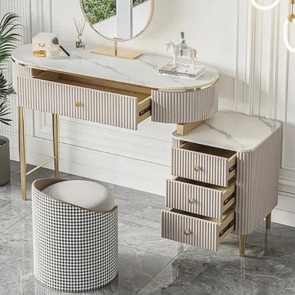 Navera makeup vanity
